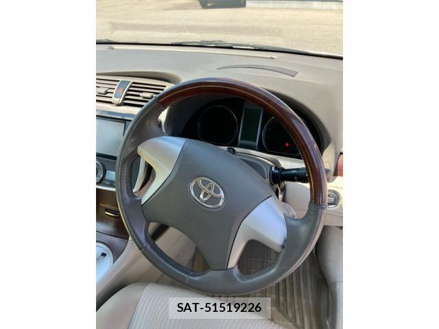 Toyota PREMIO 2011-10 7980605-14