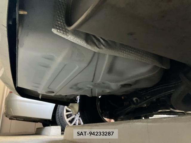 Toyota PREMIO 2004-08 8101229-8