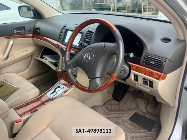 Toyota PREMIO 2007-03 8231318-12