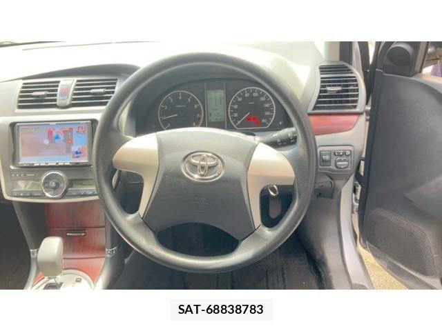 Toyota PREMIO 2012-02 8414410-11