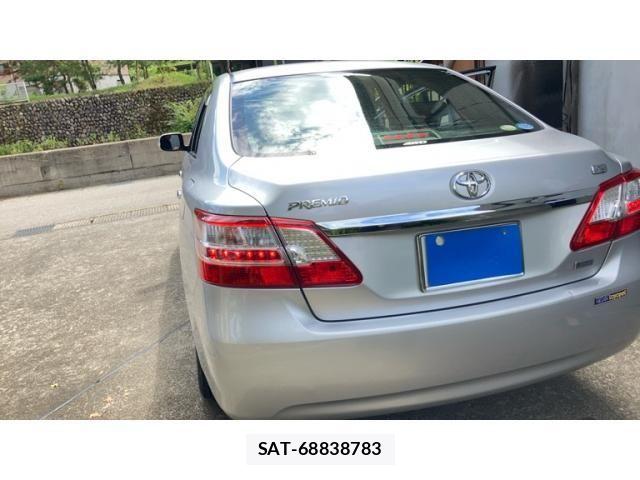 Toyota PREMIO 2012-02 8414410-2