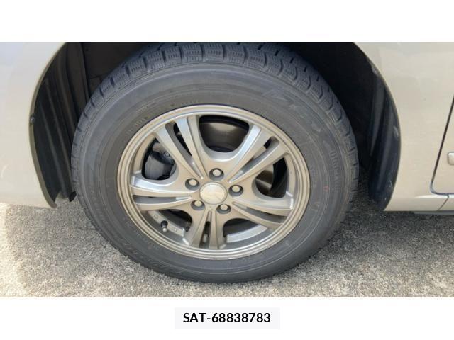 Toyota PREMIO 2012-02 8414410-6
