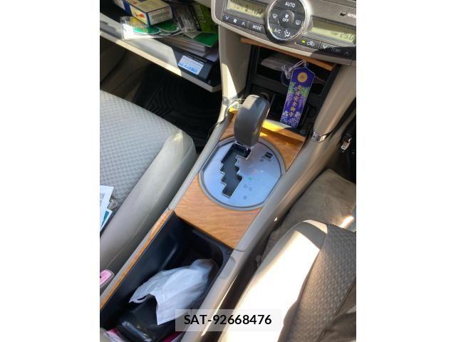 Toyota PREMIO 2008-03 8660993-17