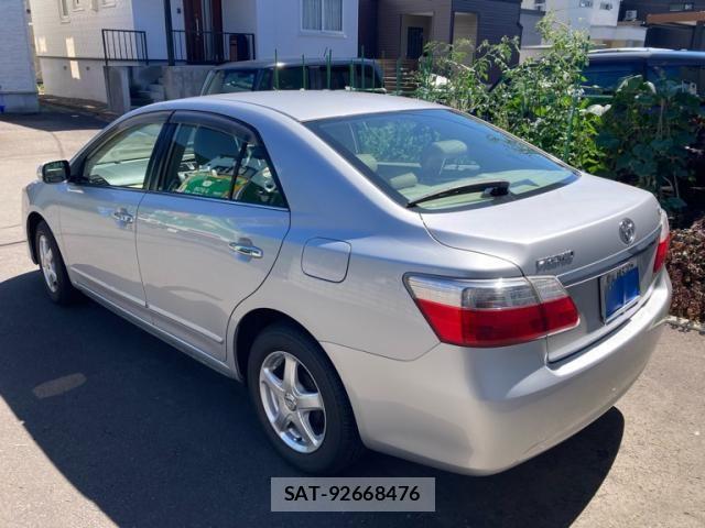 Toyota PREMIO 2008-03 8660993-2