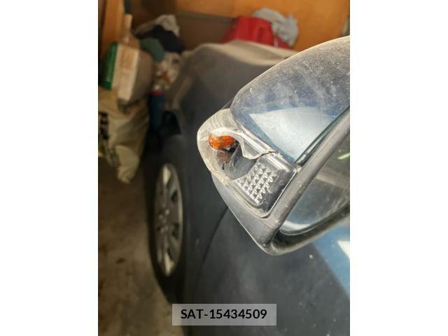 Toyota PREMIO 2017-11 8745232-17