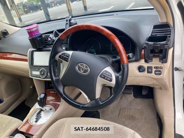 Toyota PREMIO 2015-09 8831086-15
