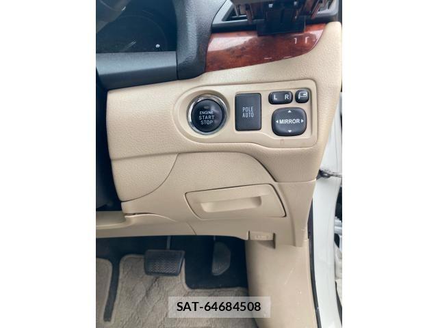 Toyota PREMIO 2015-09 8831086-17