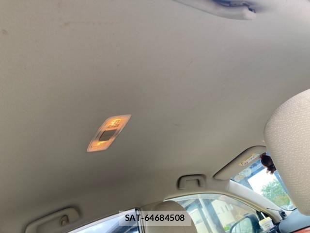 Toyota PREMIO 2015-09 8831086-21