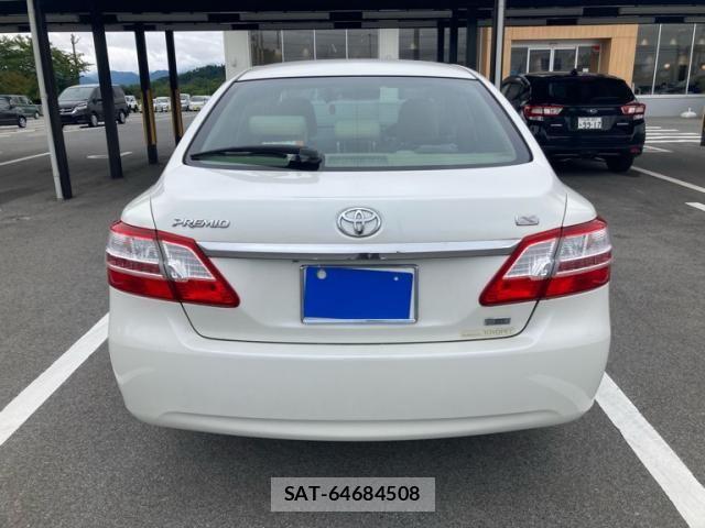 Toyota PREMIO 2015-09 8831086-4