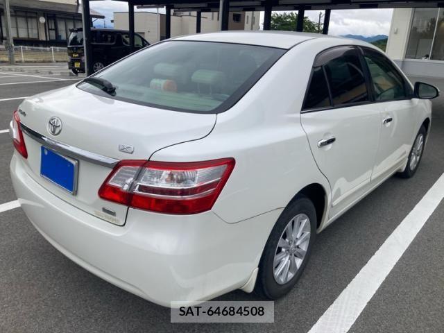 Toyota PREMIO 2015-09 8831086-5