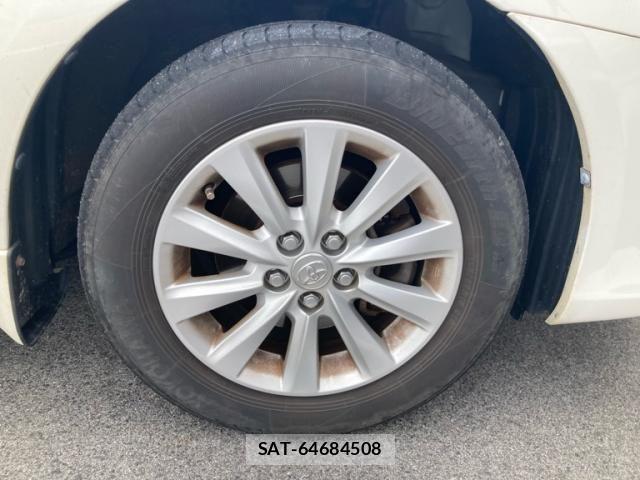 Toyota PREMIO 2015-09 8831086-8