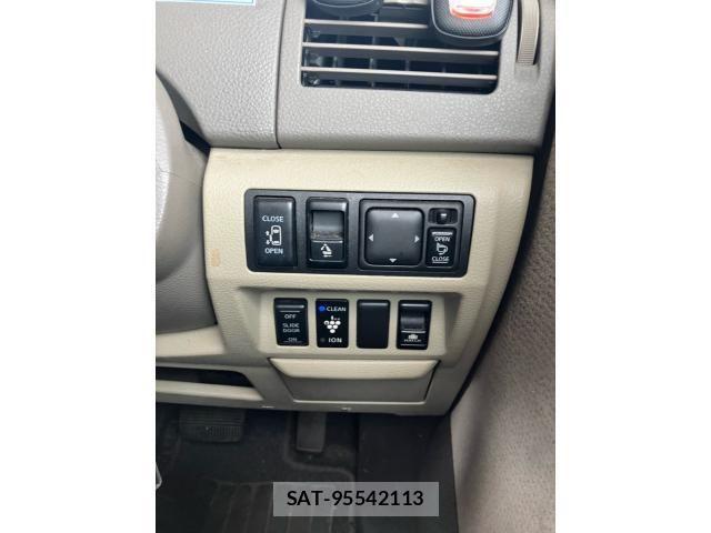 Nissan PRESAGE 2005-07 7980606-17