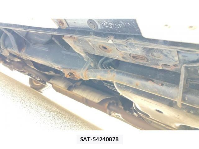 Nissan PRESAGE 2005-06 8831087-12