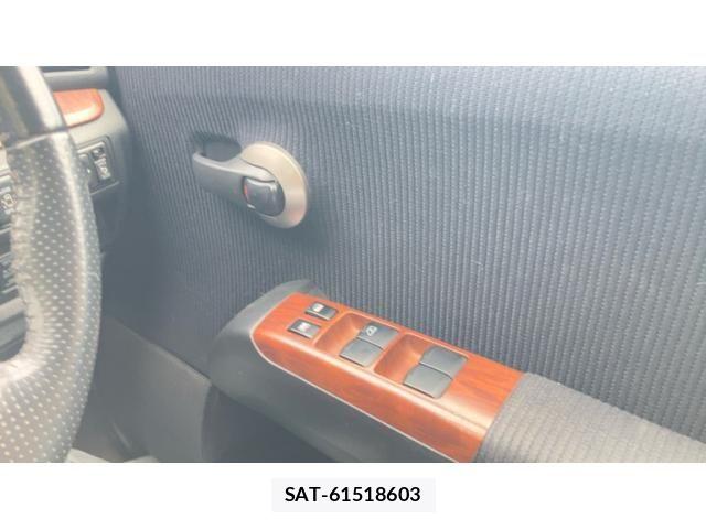 Nissan PRESAGE 2007-11 8881581-13