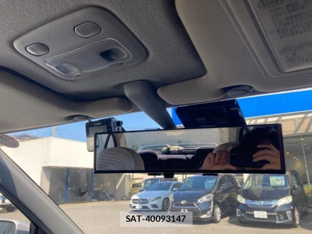 Nissan PRIMERA 1994-07 8881582-17