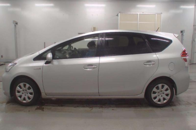 Toyota PRIUS ALPHA 2019-07 1176053-4