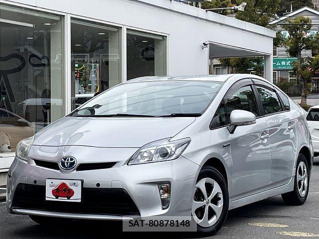 Toyota PRIUS 2012-01 663851-0