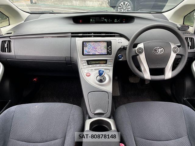 Toyota PRIUS 2012-01 663851-1