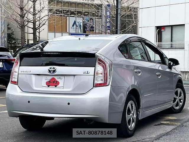 Toyota PRIUS 2012-01 663851-2
