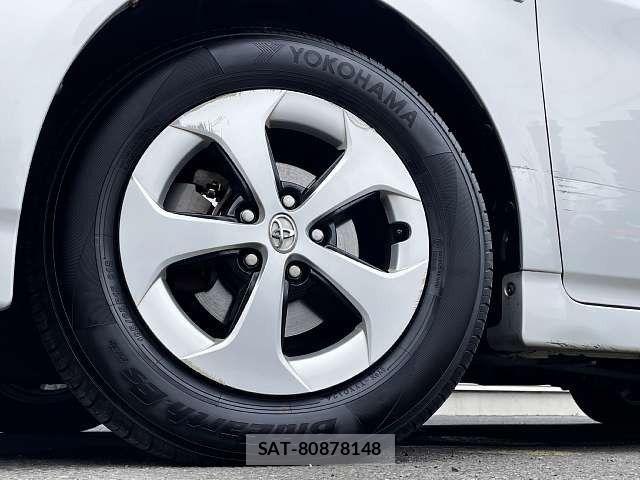 Toyota PRIUS 2012-01 663851-3