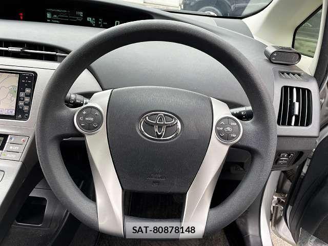 Toyota PRIUS 2012-01 663851-4