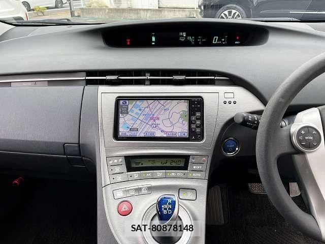 Toyota PRIUS 2012-01 663851-5