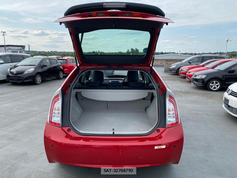 Toyota PRIUS 2013-04 350792-41