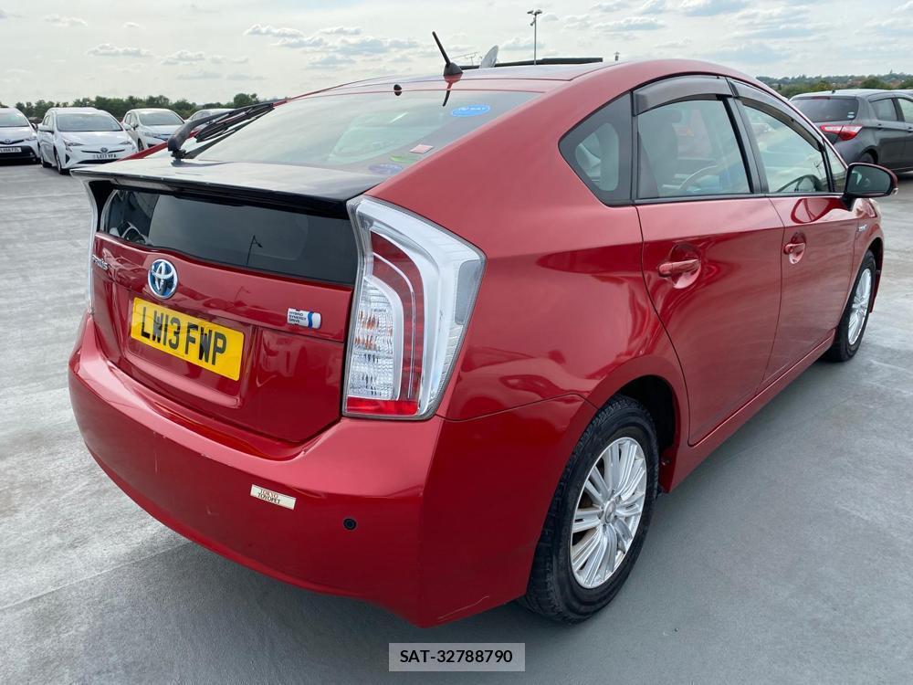 Toyota PRIUS 2013-04 350792-6