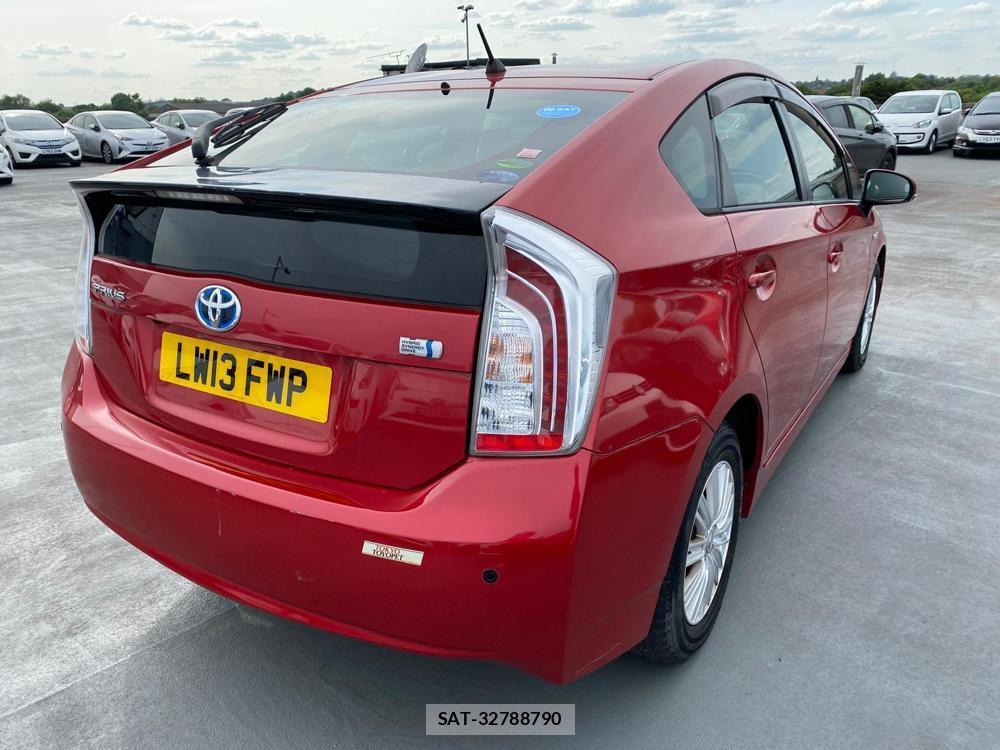 Toyota PRIUS 2013-04 350792-7