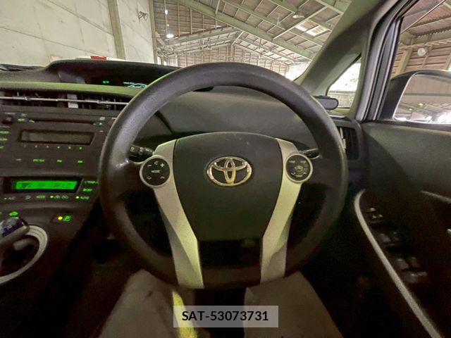 Toyota PRIUS 2009-06 1204470-14
