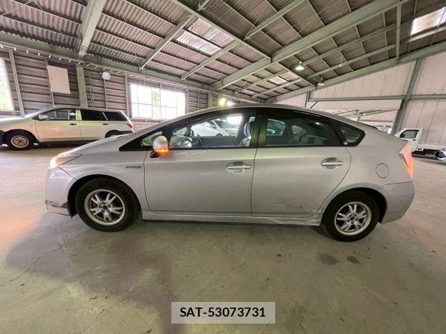 Toyota PRIUS 2009-06 1204470-7