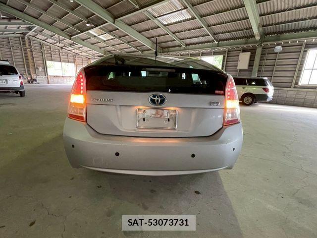 Toyota PRIUS 2009-06 1204470-8