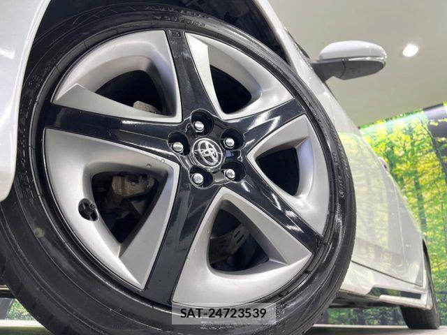 Toyota PRIUS 2019-02 2729893-12