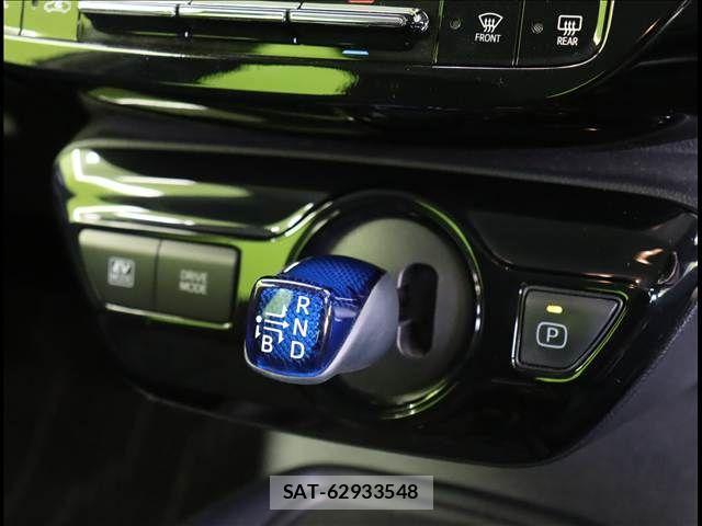 Toyota PRIUS 2020-09 3383776-11