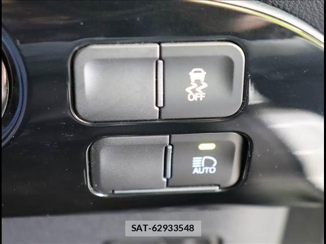 Toyota PRIUS 2020-09 3383776-14