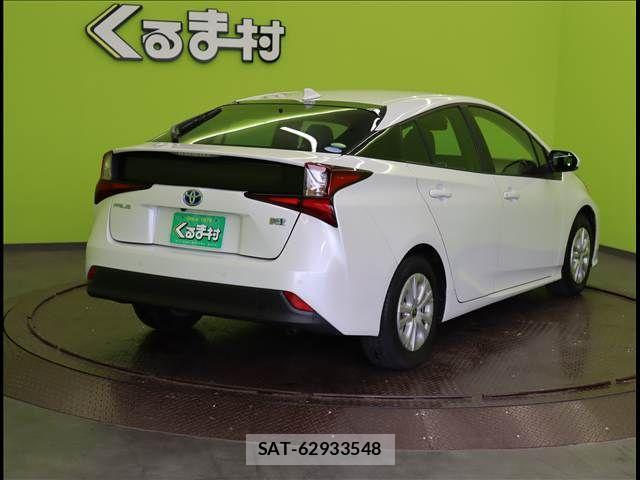 Toyota PRIUS 2020-09 3383776-1