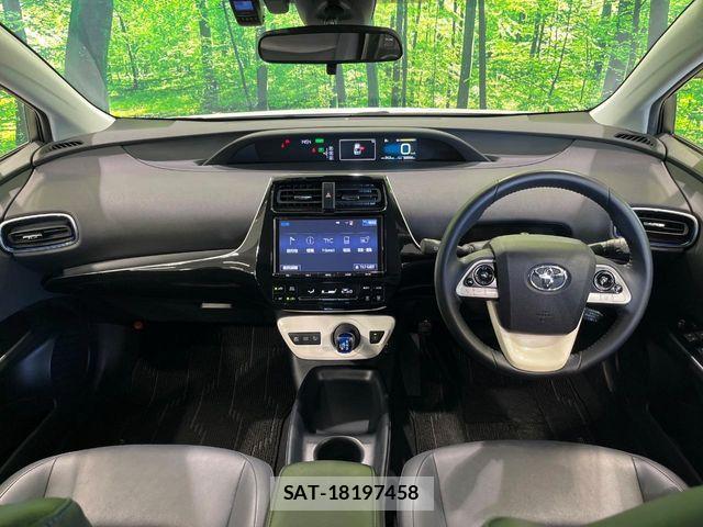 Toyota PRIUS 2018-01 3774469-1