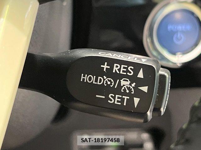Toyota PRIUS 2018-01 3774469-5