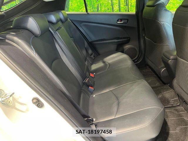 Toyota PRIUS 2018-01 3774469-8