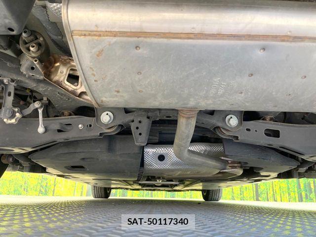 Toyota PRIUS 2019-09 3908914-18