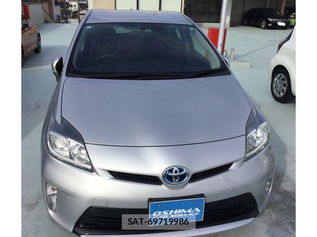 Toyota PRIUS 2013-12 3935413-1