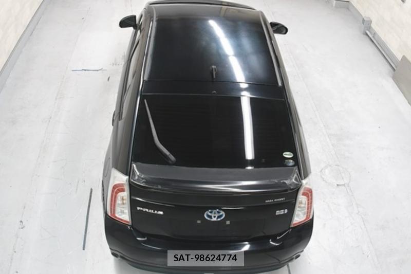 Toyota PRIUS 2013-03 4032045-1
