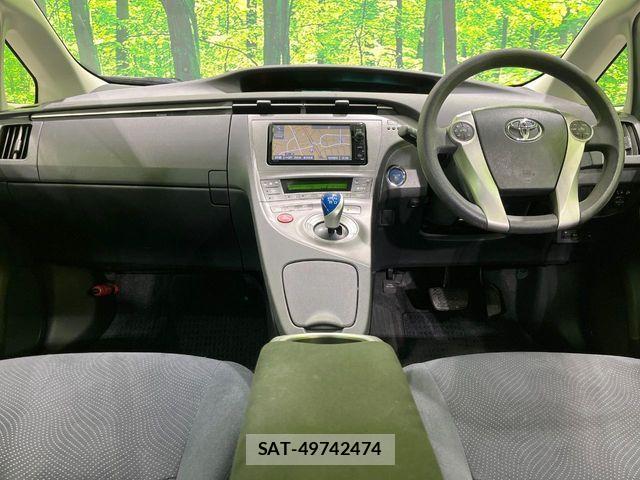 Toyota PRIUS 2015-02 4047462-1