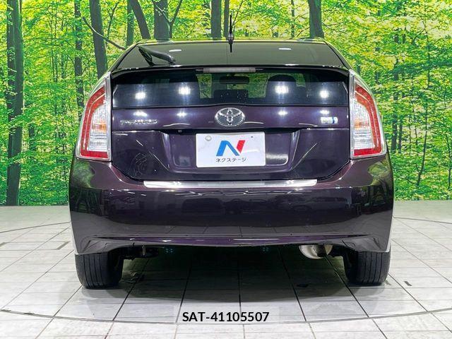 Toyota PRIUS 2015-03 4047486-14