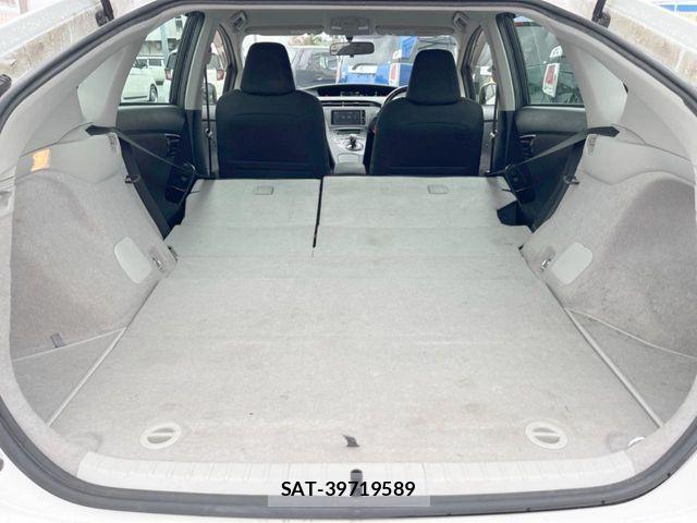 Toyota PRIUS 2013-05 4243003-9