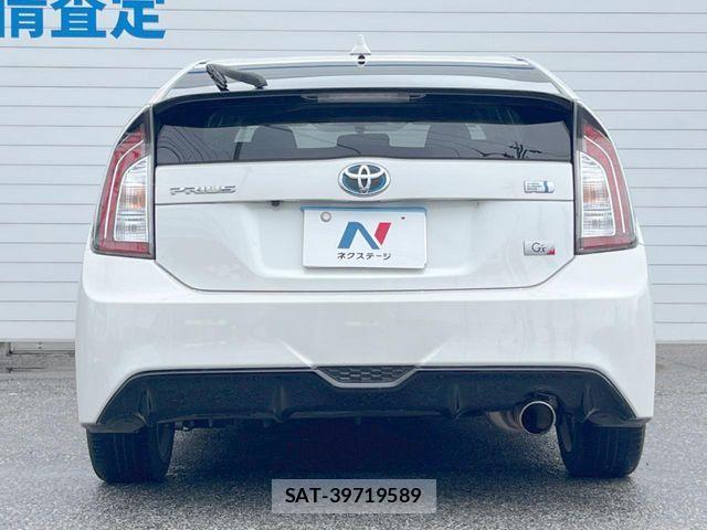 Toyota PRIUS 2013-05 4243003-14