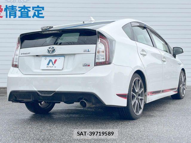 Toyota PRIUS 2013-05 4243003-15
