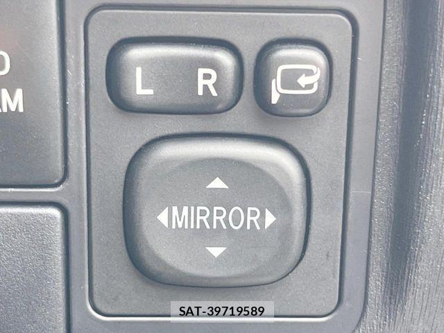 Toyota PRIUS 2013-05 4243003-5