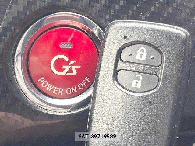 Toyota PRIUS 2013-05 4243003-6