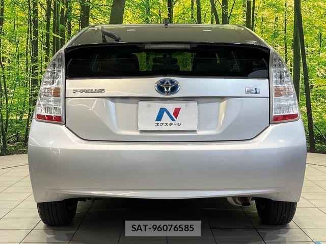 Toyota PRIUS 2009-12 4242996-14